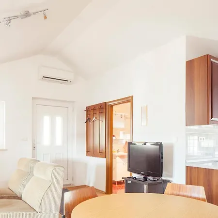 Mon Perin Castrum - Apartment Jakov דירה *